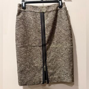 Classiques Entier Gray Pencil Skirt with Black Zipper